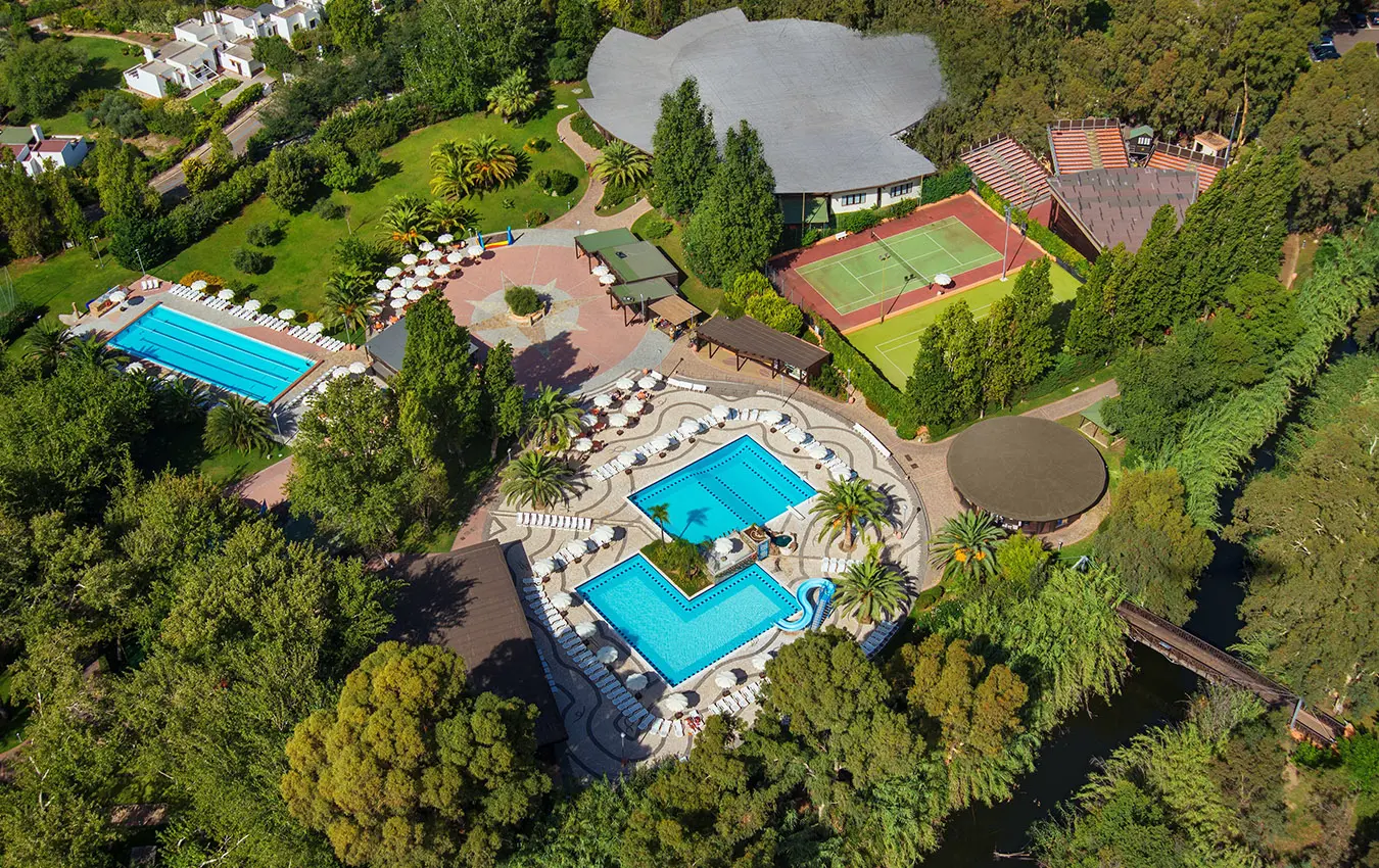 Select: Calaserena Resort - Sardegna
