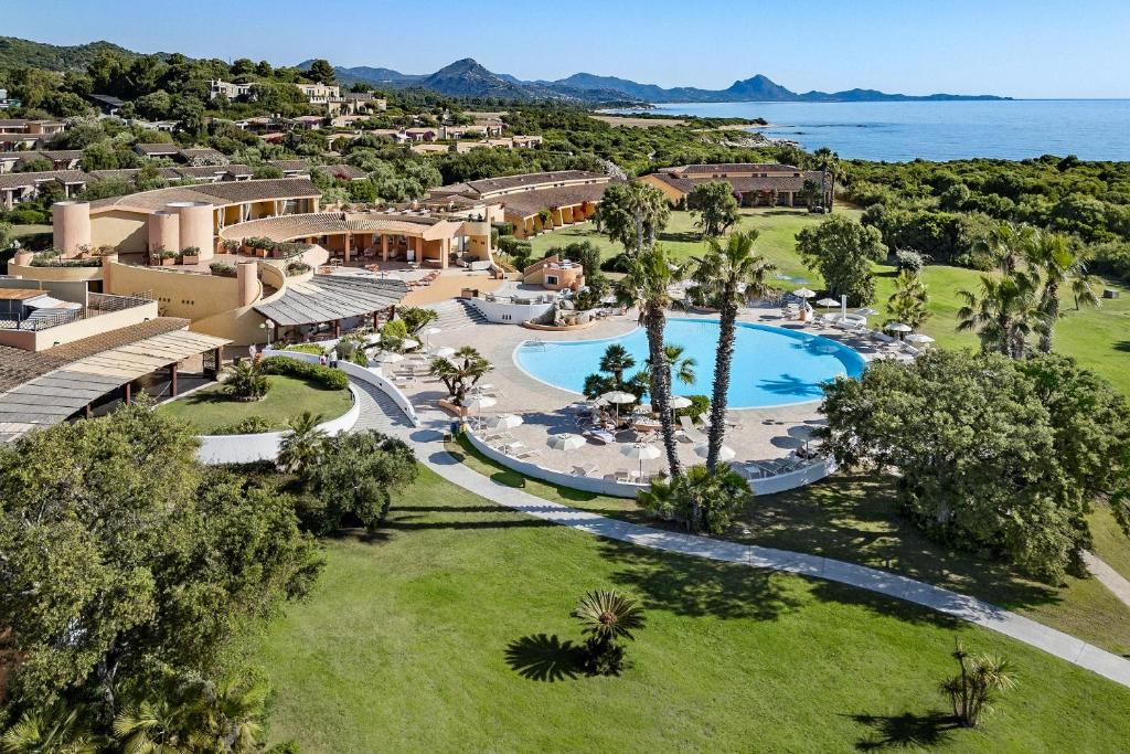 Superior: Sant'Elmo Beach Hotel- Sardegna